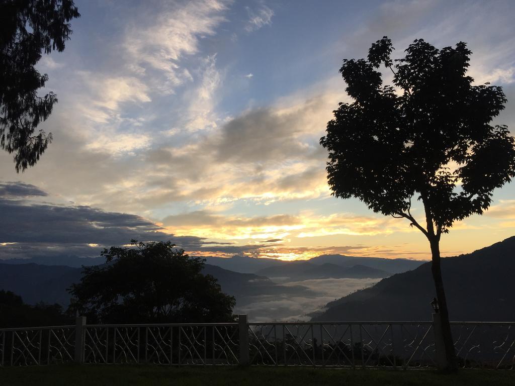 Ging Tea House Pension Darjeeling  Buitenkant foto